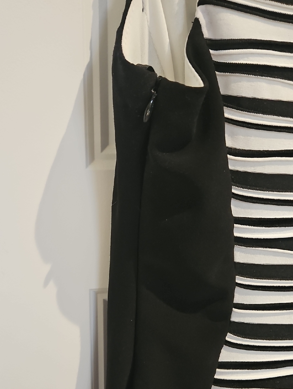Frank Lyman Design Black and White One-Shoulder Midi Dress - Picture 3 of 5